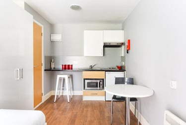 1 bed studio, Crewe Street, City Centre, Chester, CH13DA - Image 4
